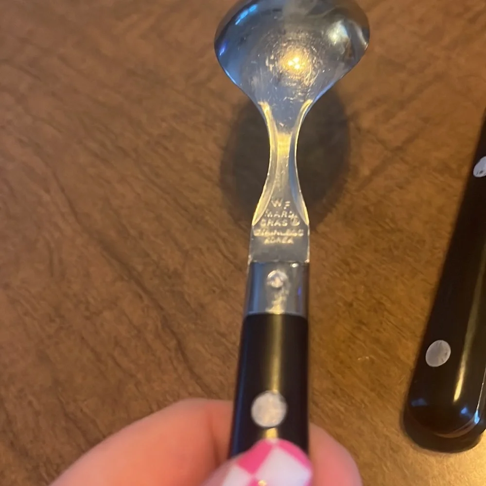 Washington Forge Mardi Gras Stainless tablespoons black handle‎ made in Korea